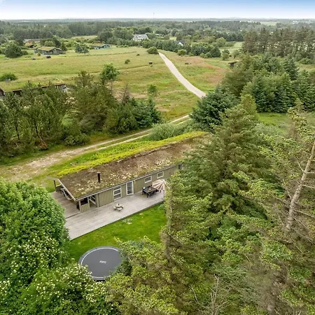 Yngve - 1-2km From The Sea By Interhome *