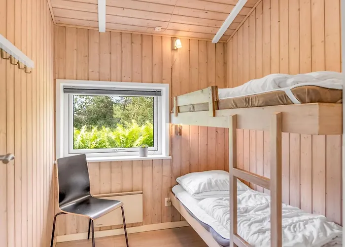 Сasa de vacaciones Yngve - 1-2km From The Sea By Interhome